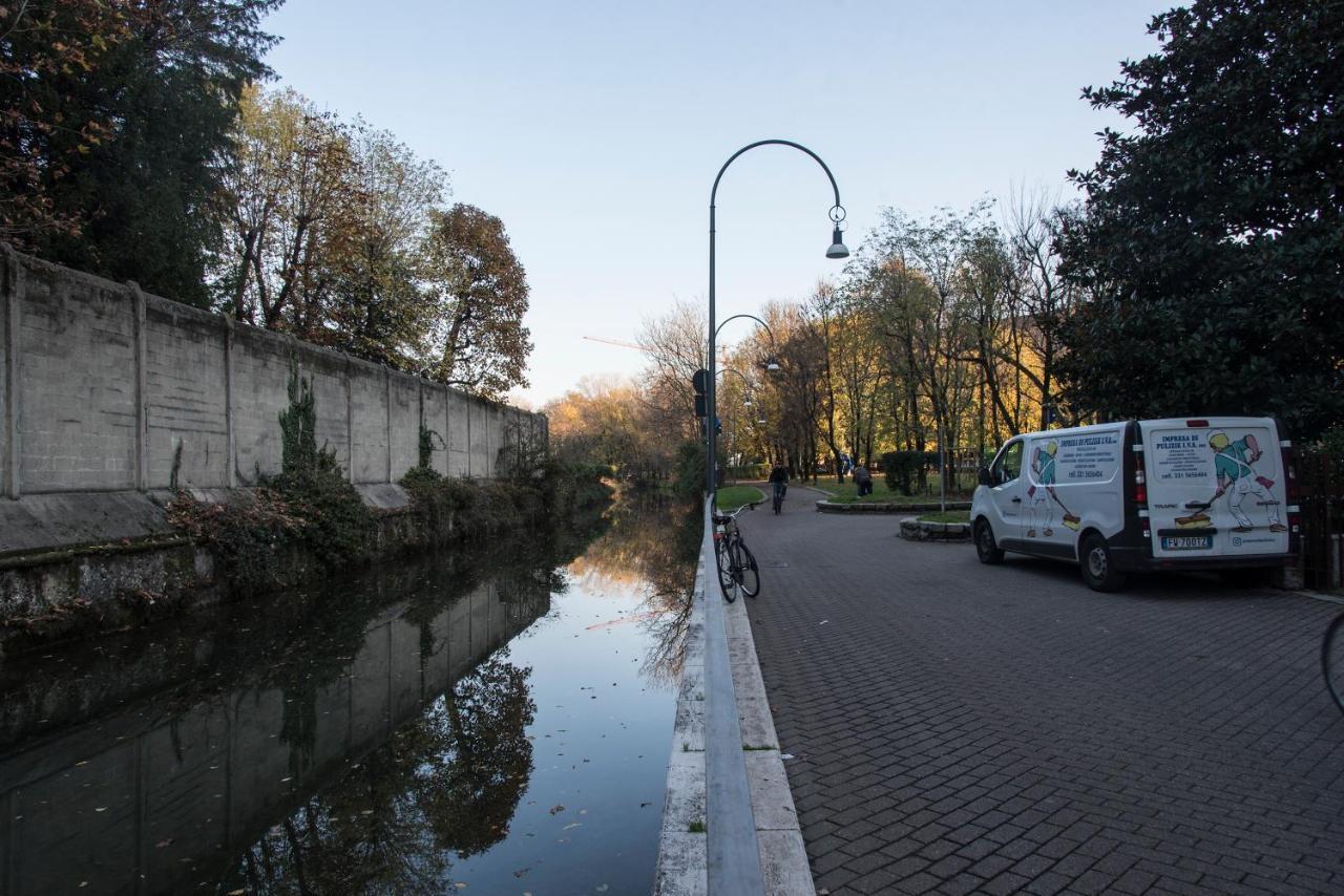 YouHosty - Bertelli 16 Milan Bagian luar foto